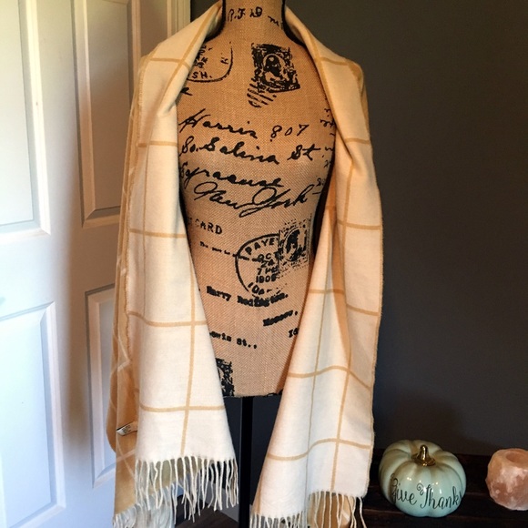Amanda Smith Accessories - Large Blanket Scarf Beige & Cream